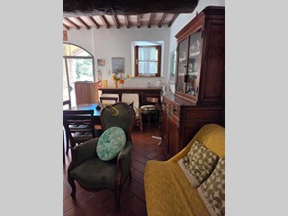 Quadrilocale in Affitto a Siena, zona Fuori Porta Romana, 850€, 77 m², arredato