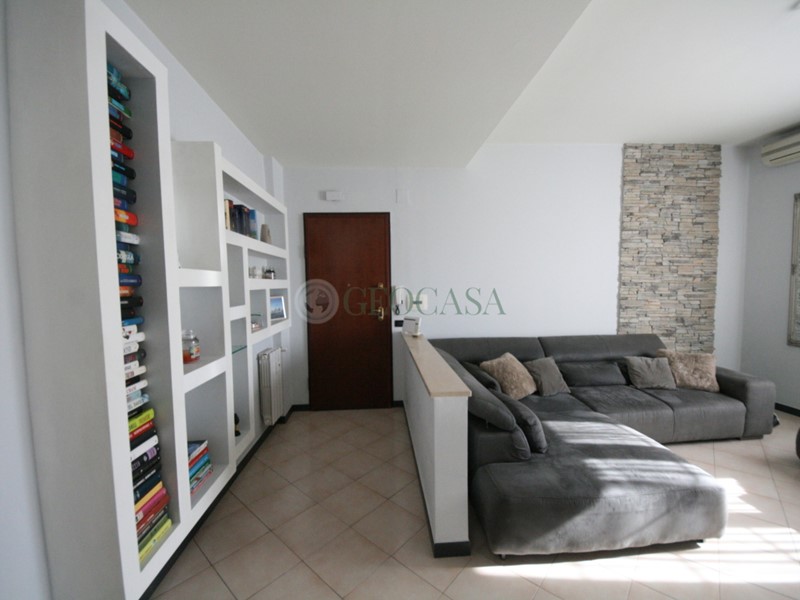 Trilocale in Vendita a La Spezia, zona Periferia NORD/OVEST, 160'000€, 78 m², arredato