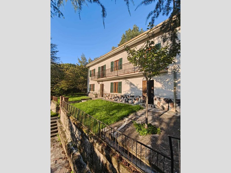 Casa Indipendente in Vendita a Fivizzano, 160'000€, 160 m²