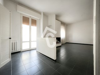 Trilocale in Vendita a Jesi, zona ZONA 4B, 134'000€, 91 m², con Box