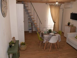 Casa Indipendente in Vendita a Siracusa, 180'000&euro;, 67 m², arredato