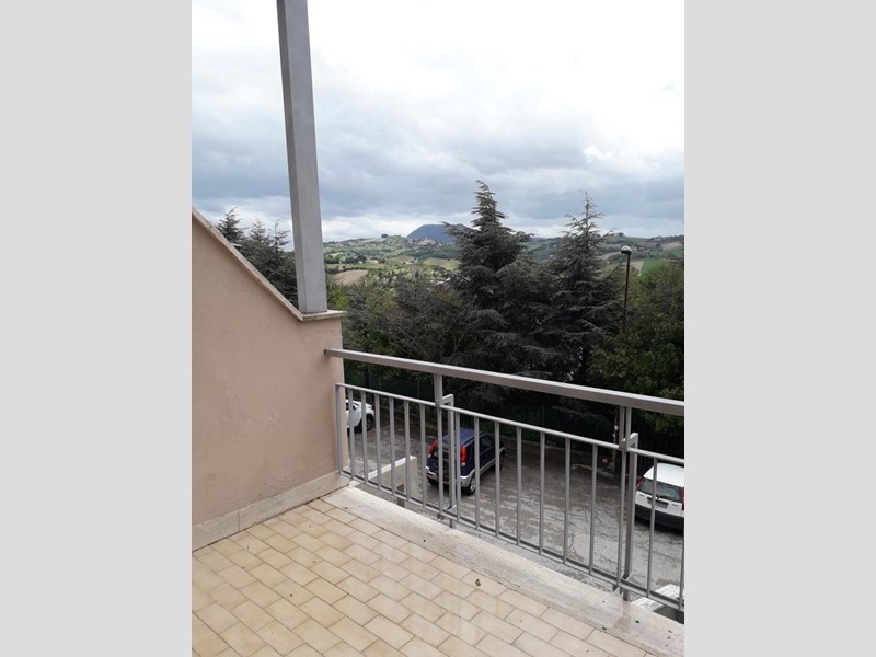 Appartamento in Vendita a Ancona, 240'000€, 120 m², con Box