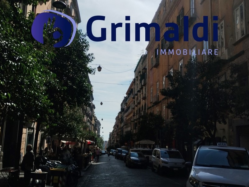 Stanza in Affitto a Napoli, 350€, 40 m²