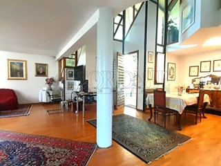 Casa Indipendente in Vendita a Abano Terme, 455'000€, 250 m², con Box