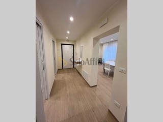 Appartamento in Affitto a Pescara, 1'100€, 110 m², arredato