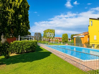 Bilocale in Vendita a Sirmione, 190'000&euro;, 50 m², arredato