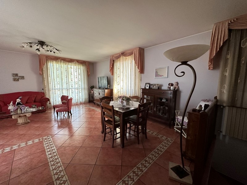 Casa Indipendente in Vendita a Rovigo, 269'000&euro;, 185 m²