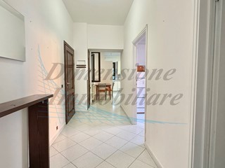 Trilocale in Vendita a Rosignano Marittimo, 158'000€, 75 m², con Box