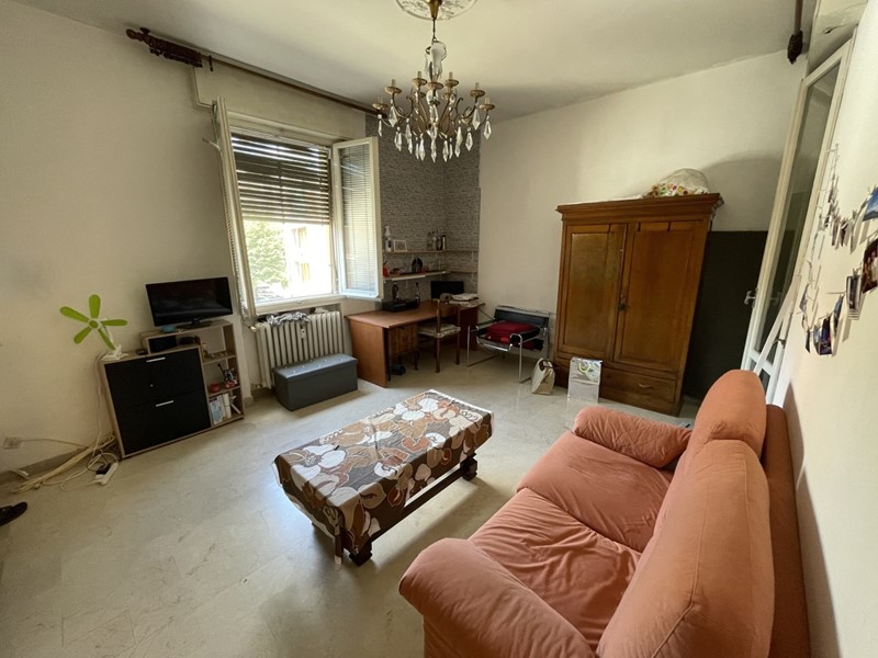 Appartamento in Vendita a Modena, zona Buon Pastore, 215'000€, 130 m²