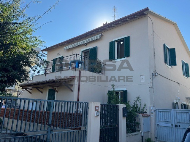 Appartamento in Vendita a Livorno, 310'000€, 144 m²