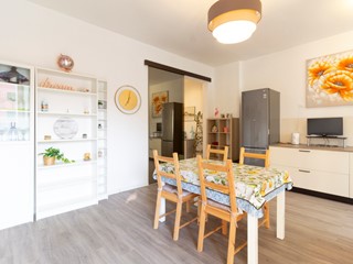 Trilocale in Affitto a Finale Ligure, zona Finalborgo, 800€, 81 m², arredato