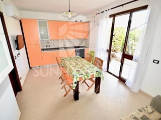 Trilocale in Vendita a Lascari, zona Via Passo Mandorle, 150'000€, 66 m²