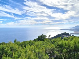 Appartamento in Vendita a Ventimiglia, zona MORTOLA SUP, 360'000€, 113 m², arredato