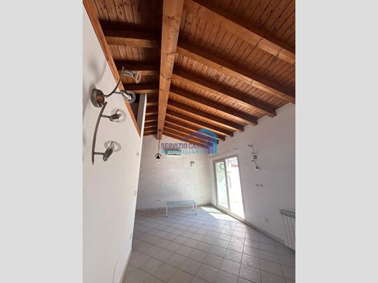 Casa Indipendente in Vendita a Gaggi, 110'000€, 164 m²