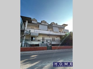 Trilocale in Vendita a Orta di Atella, 110'000€, 145 m²