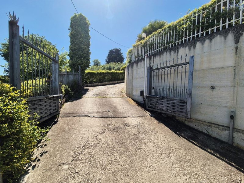 Villa in Vendita a Manoppello, 148'000€, 129 m²