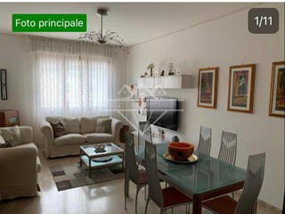 Appartamento in Affitto a Carrara, zona Marina di Carrara, 1'300€, 90 m², arredato