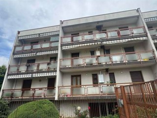 Trilocale in Vendita a Arconate, 52'500€, 59 m², con Box