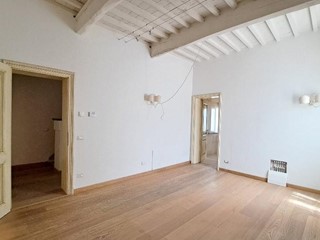 Trilocale in Vendita a Cascina, zona San Lorenzo a Pagnatico, 195'000&euro;, 110 m²