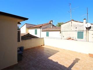 Bilocale in Vendita a Santa Maria a Monte, 59'000€, 52 m²