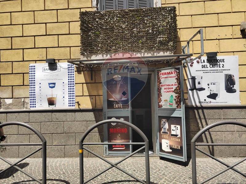 Immobile commerciale in Vendita a Casoria, 24'000€, 35 m²