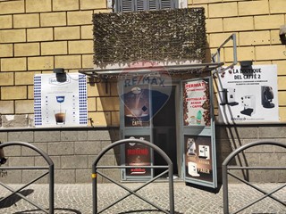 Immobile commerciale in Vendita a Casoria, 24'000€, 35 m²