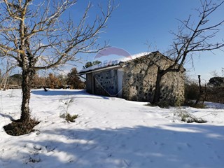 Rustico in Vendita a Nicolosi, 25'000€, 24 m²