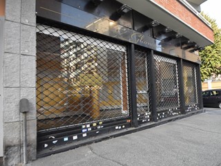 Negozio in Affitto a Torino, 490€, 48 m²