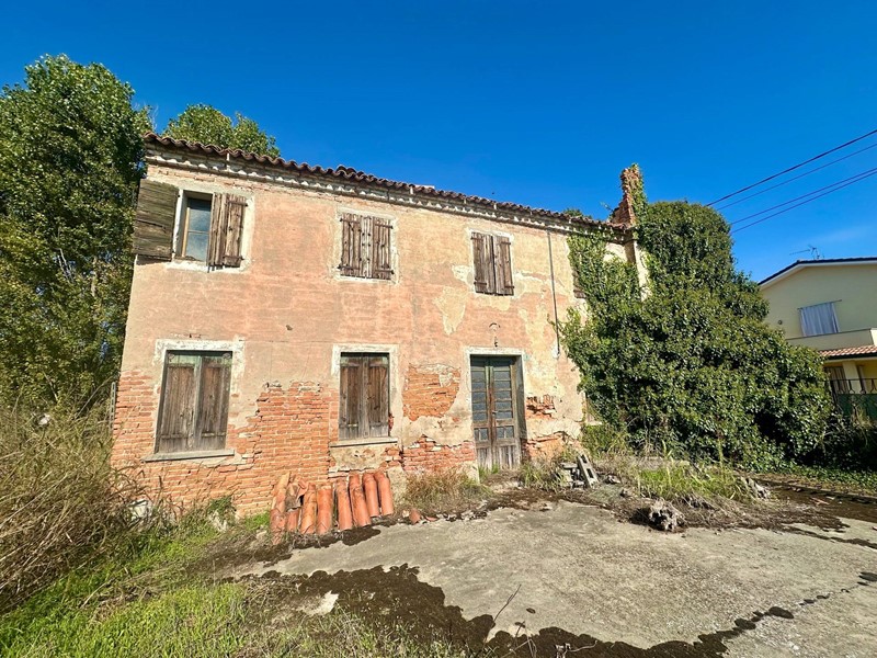 Rustico in Vendita a Ospedaletto Euganeo, 25'400€, 147 m²