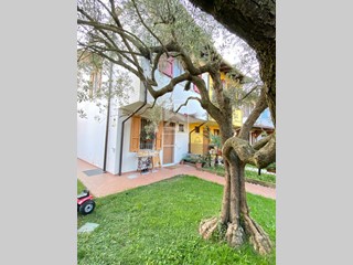 Villetta a schiera in Vendita a Gavardo, 290'000€, 130 m²