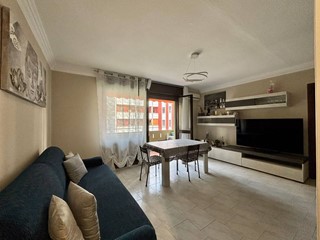 Trilocale in Vendita a Desio, 165'000€, 85 m²