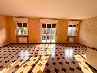 Quadrilocale in Vendita a Alessandria, 130'000€, 110 m²