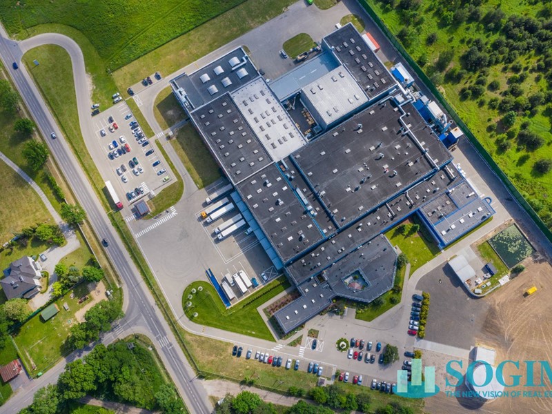 Capannone in Affitto a Truccazzano, 40'200€, 5360 m²