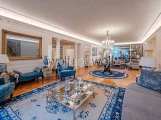 Appartamento in Vendita a Milano, 700 m²