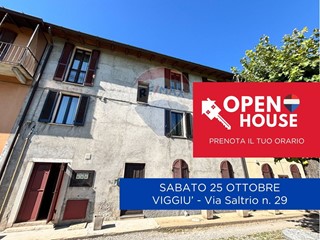 Casa Semi Indipendente in Vendita a Viggiù, 180'000€, 240 m²