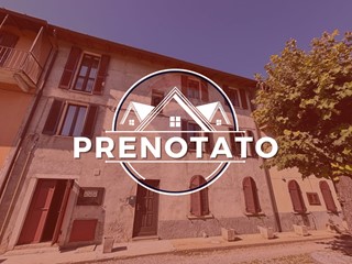 Casa Semi Indipendente in Vendita a Viggiù, 180'000&euro;, 240 m²