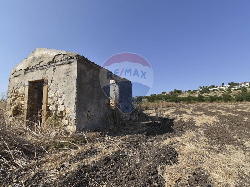 Terreno agricolo in Vendita a Augusta, 349'000€, 55654 m²