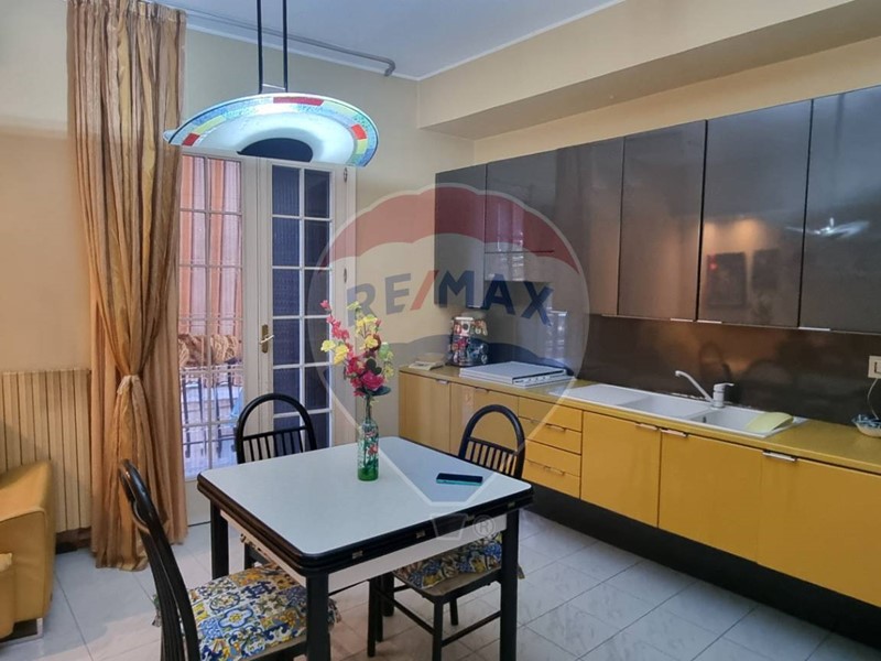 Appartamento in Vendita a Paternò, 120'000€, 134 m²