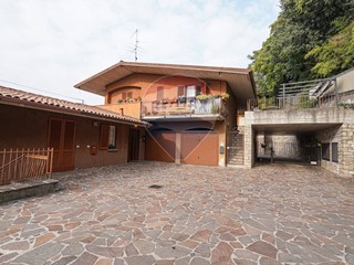 Quadrilocale in Vendita a Sarnico, 229'000€, 154 m²