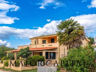 Casa Indipendente in Vendita a Posada, 340'000€, 165 m²