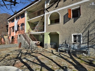 Casa Indipendente in Vendita a Borgiallo, 65'000€, 143 m²