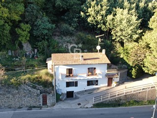 Rustico in Vendita a Scansano, 175'000€, 210 m²