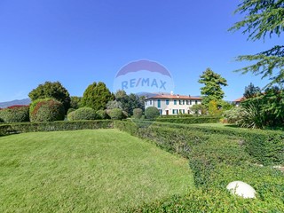 Bilocale in Vendita a Orsenigo, 120'000€, 65 m²