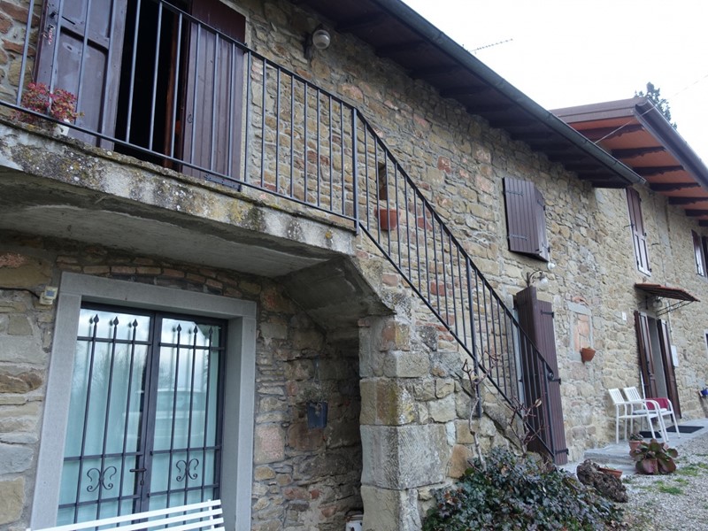 Villa in Vendita a Poppi, 245'000&euro;, 220 m²
