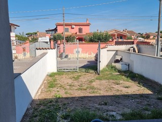 Villetta a schiera in Vendita a Ardea, 133'000€, 85 m²