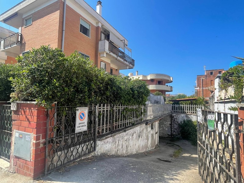 Box in Vendita a Pomezia, 17'000€, 40 m²