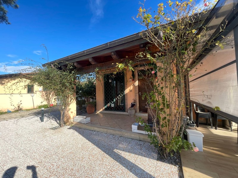 Casa Semi Indipendente in Vendita a Ardea, 220'000€, 100 m²