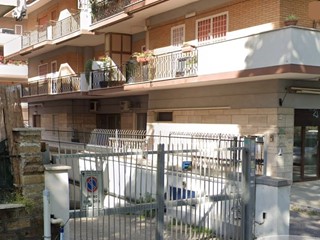 Box in Vendita a Pomezia, 7'500€, 16 m²