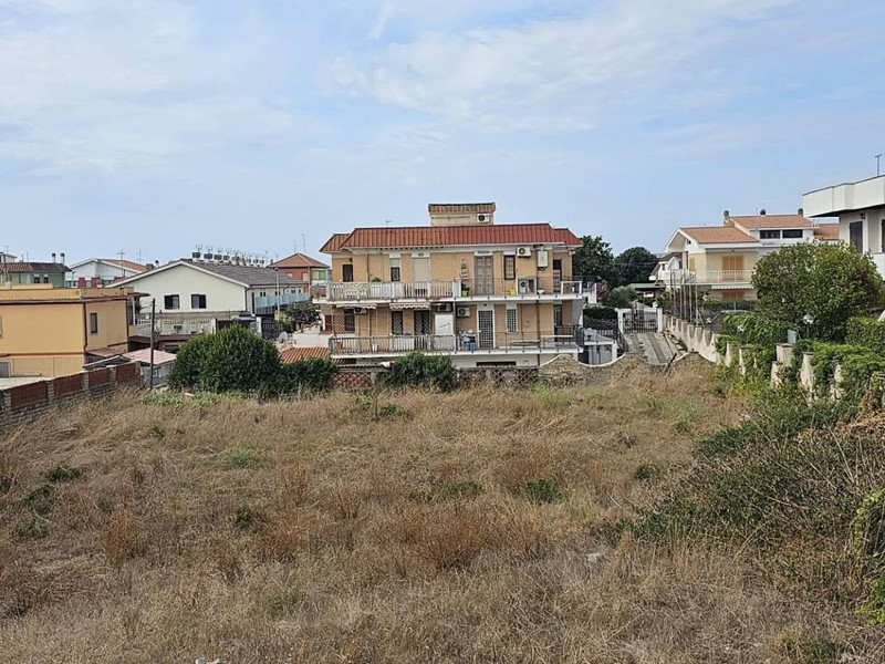 Terreno edificabile in Vendita a Ardea, 162'000€, 1195 m²
