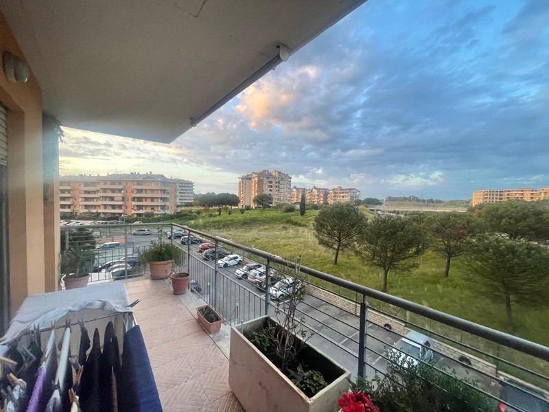 Bilocale in Vendita a Pomezia, 115'000&euro;, 55 m²